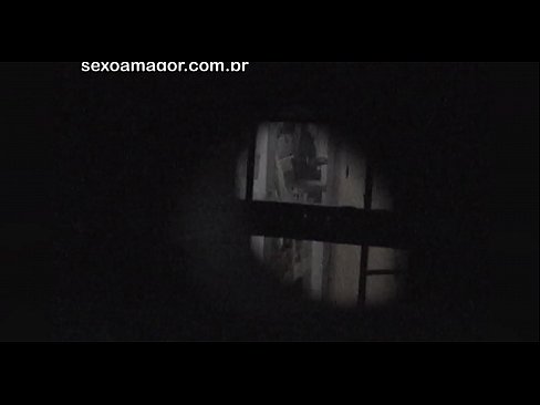 ❤️ Blondiin saab salaja videolevi naabruskonna voyeuri poolt peidetud õõnsate telliskivide taha peidetud ❤️ Kaunis porno at et.mathem-1-class.ru ❌